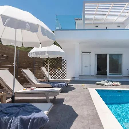Willa Maridenia - Family Escape With Private Pool, By Zantewize *